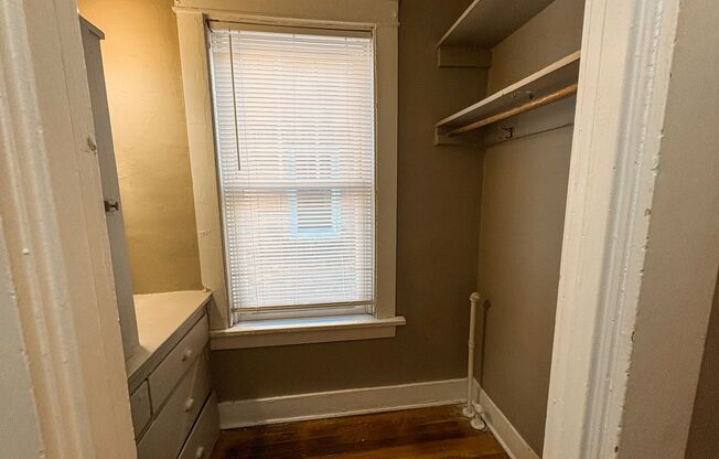 1 bed, 1 bath, 650 sqft, $850, Unit 519 S 18th St-5