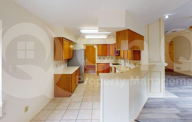 1633 PALISADES DR