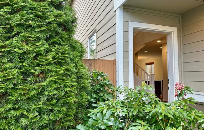 Beautiful & Spacious 3BD/2.5BA Home in Bothell