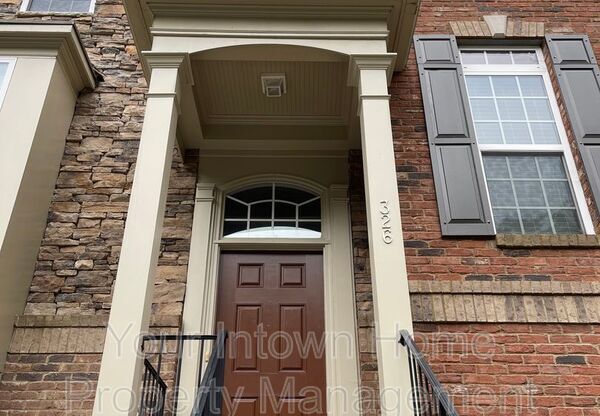 326 ARDMORE CT NW