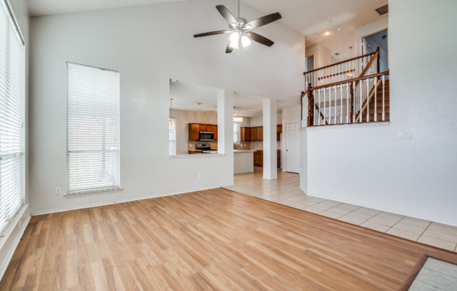 2401 REDFIELD DR