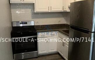 4433 S Greenwood Ave