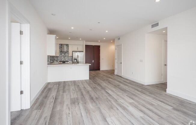 3 beds, 2.5 baths, 1,349 sqft, $4,740, Unit 205