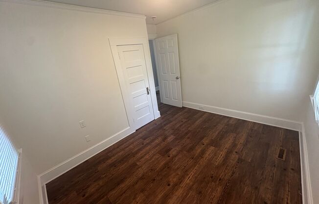 Beautiful 2 Bedroom 1 Bathroom Home with Spacious Living and Backyard