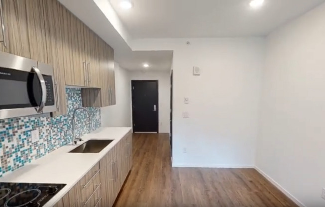 Studio, 1 bath, 272 sqft, $1,125, Unit 515