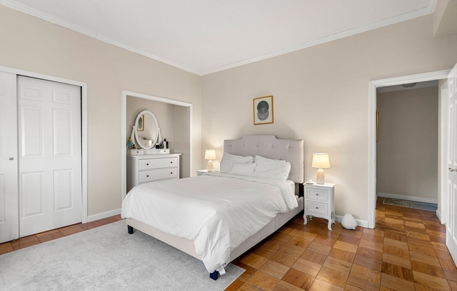 2 beds, 2 baths, 1,285 sqft, $4,900, Unit 17M