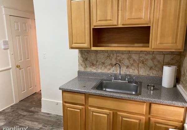 Nice 3 Bedroom on 2nd Floor of Rental Building - Located In Yonkers