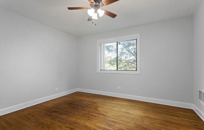2 beds, 1.5 baths, 819 sqft, $2,260, Unit 305