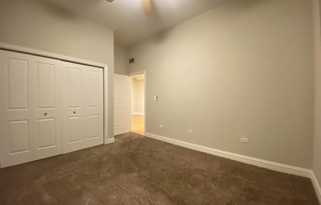 Bedroom with a large closet - 3 Bedroom