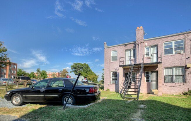 1 bed, 1 bath, 800 sqft, $1,450, Unit Unit 2