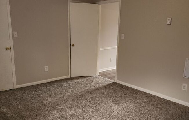 1 bed, 1 bath, $835, Unit 5785-2