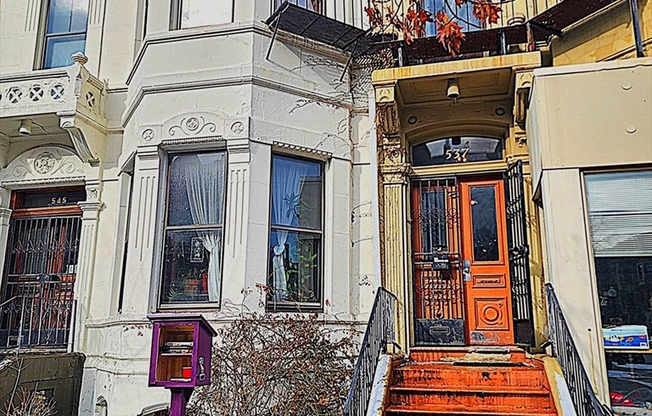 537 COLUMBUS AVE