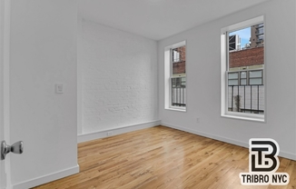322 E 93 ST