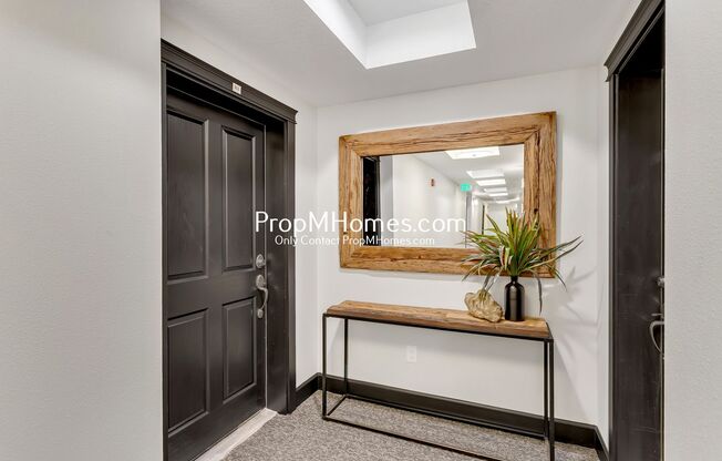 1 bed, 1 bath, $1,449, Unit 287 NE 3rd Street - 206