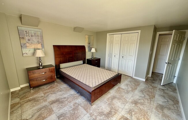 3 beds, 2 baths, 1,644 sqft, $4,600, Unit 711