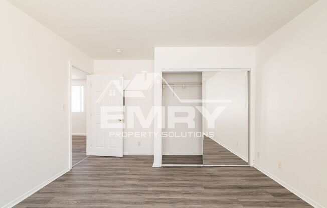 2 beds, 1 bath, 950 sqft, $2,700, Unit 5719 1/2