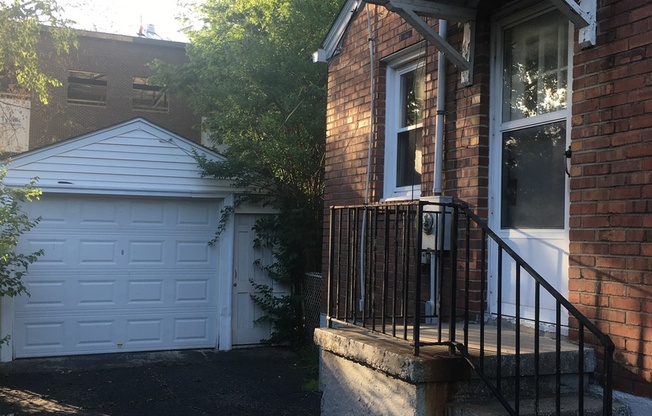 3 beds, 2 baths, $1,375