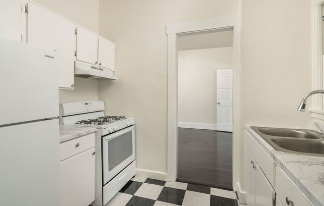 Downtown Phoenix - Historic Apartment Community!