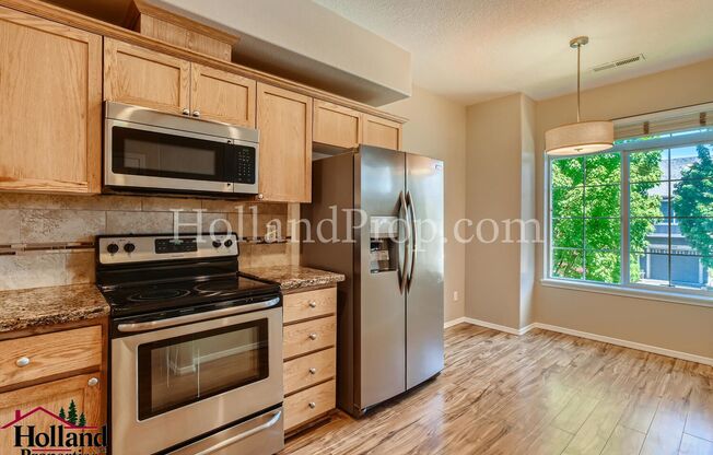 2 beds, 2.5 baths, $2,195