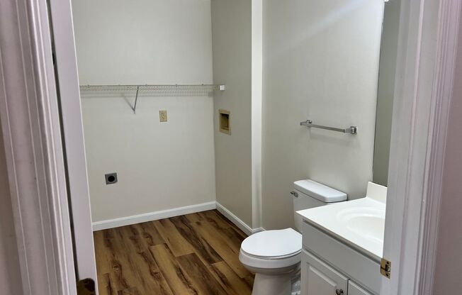 3 beds, 1 bath, 1,218 sqft, $2,700, Unit 338