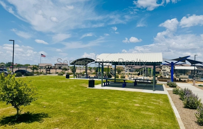 3817 N 99 DR