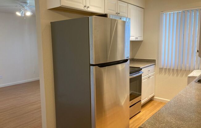 1 bed, 1 bath, 592 sqft, $1,299, Unit 60