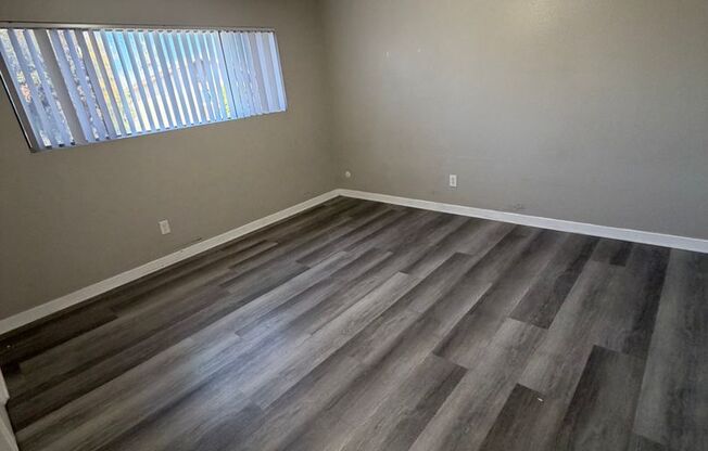 3101 Quartz Ln