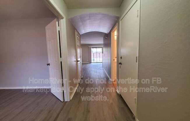8504 W JOCELYN TER