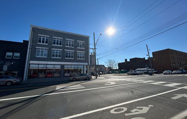 1136 Monroe Ave.