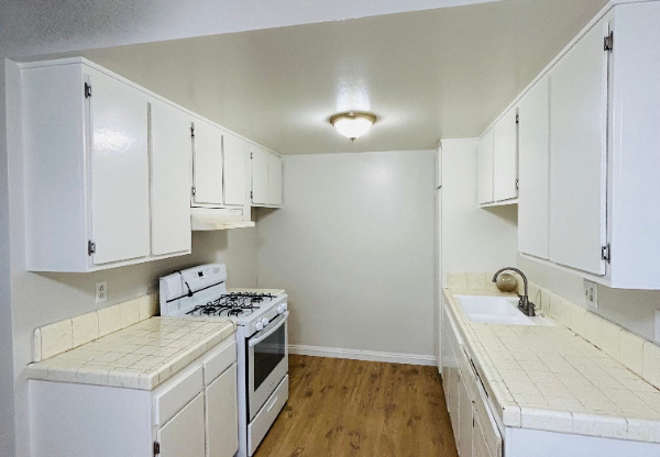 1135 W I ST