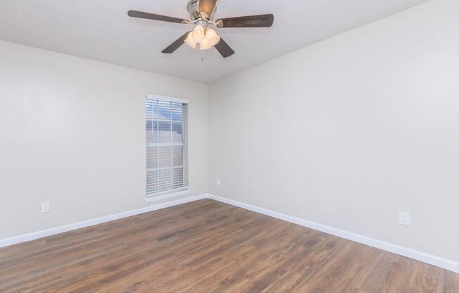 2 beds, 2 baths, 874 sqft, $1,449