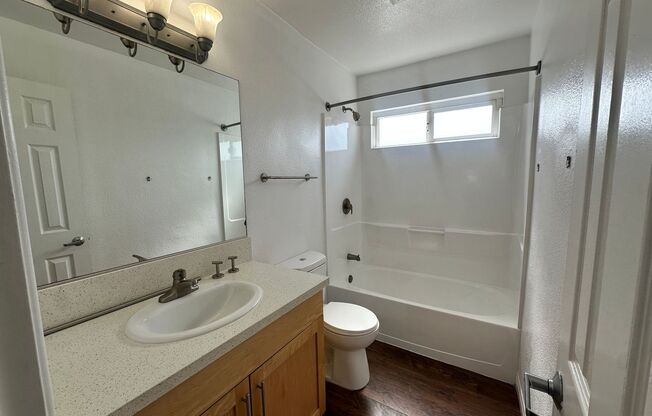 2 beds, 1 bath, 900 sqft, $2,650, Unit 0091