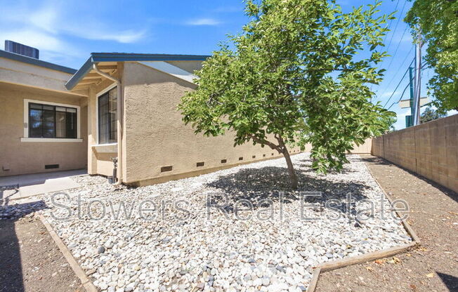 2033 RAPHAEL CT