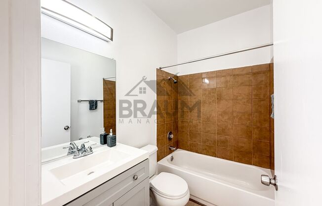 2 beds, 2 baths, 1,000 sqft, $2,495, Unit 210