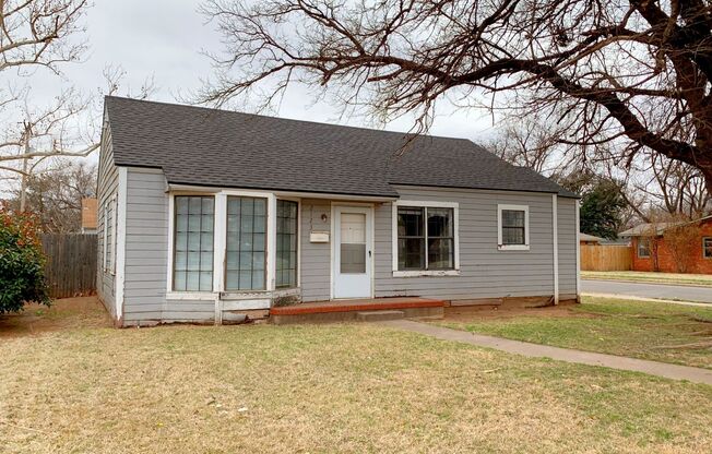 3 bed 2 bath July Move In - Pre-Leasing