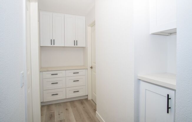 Kelly St | 6701-33