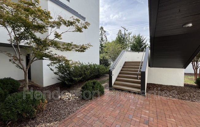 501 Fenton Pl Unit # O