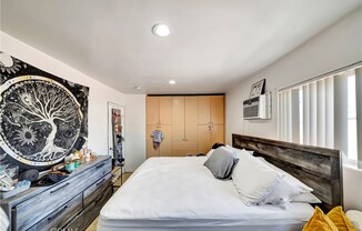 6735 Elmer Ave.