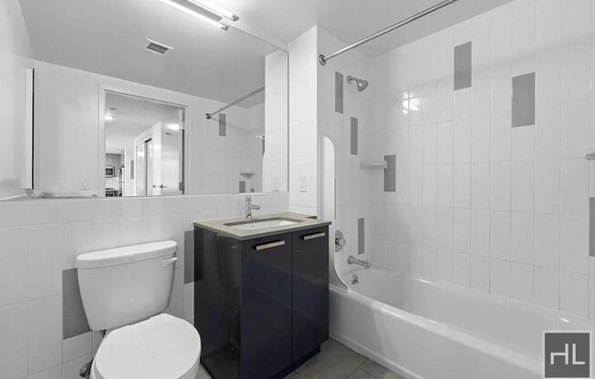 3 beds, 2 baths, 1,214 sqft, $5,000, Unit 719