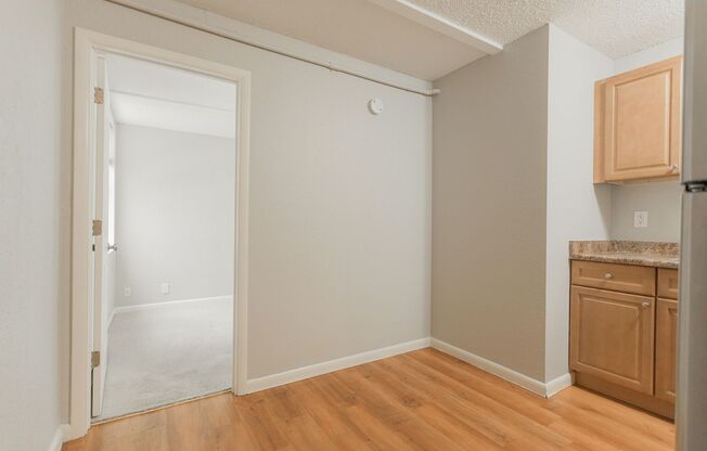 1 bed, 1 bath, 278 sqft, $1,595, Unit 206