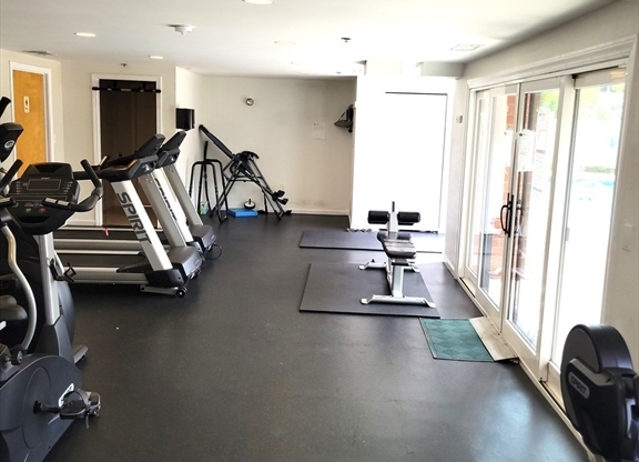 1 bed, 1 bath, 844 sqft, $2,400, Unit 207