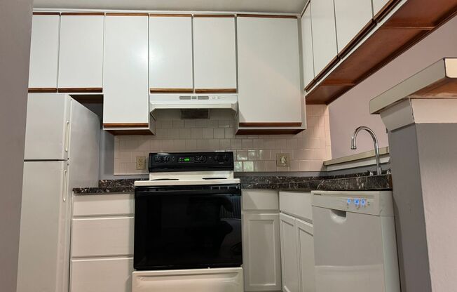 2 beds, 2 baths, $1,395