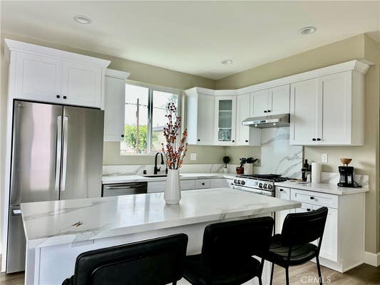 1535 W 221 ST