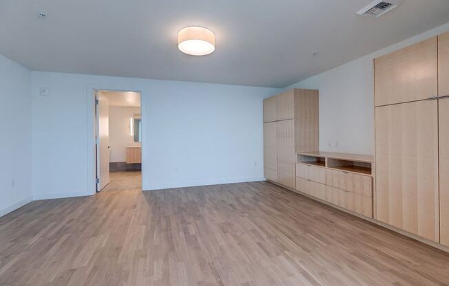 Denali - Located on Alki beach
