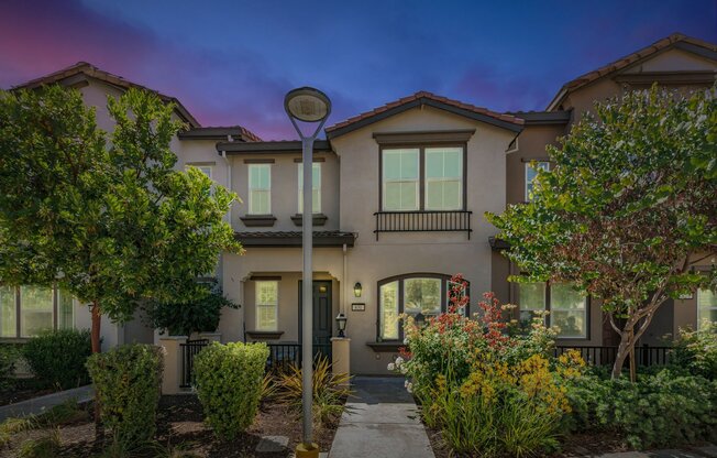 831 SAINT RUFINA LN
