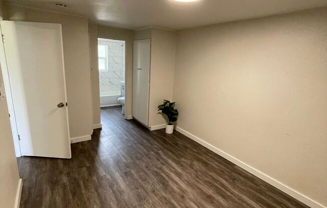 Newly remodeled one-bedroom apartment in Tacoma's South End