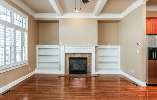 1258 DEKALB AVE NE