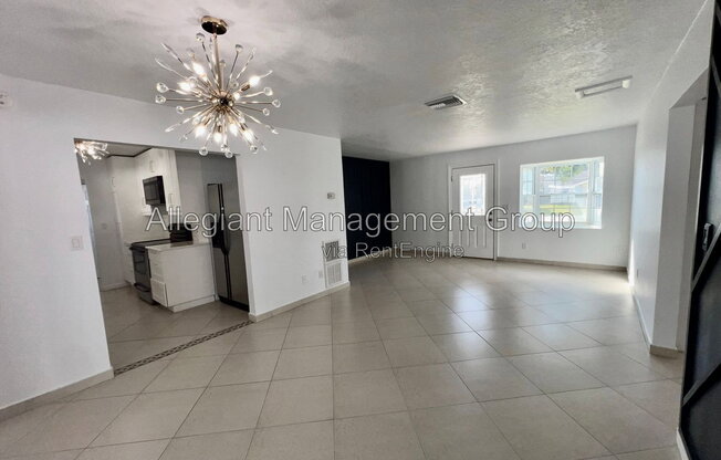3 beds, 2 baths, 1,685 sqft, $2,299