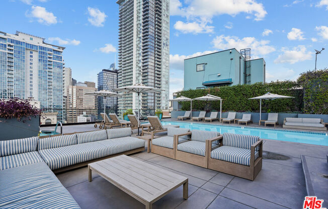 1 bed, 1 bath, 1,190 sqft, $3,200, Unit 310