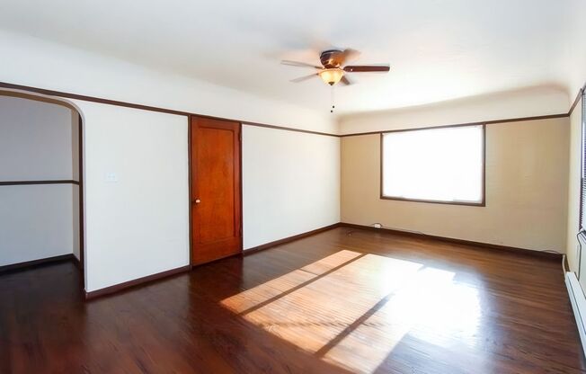 1 bed, 1 bath, 749 sqft, $1,875, Unit 0305